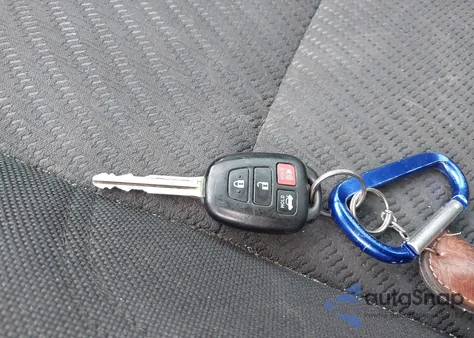 2017 Toyota Camry Le из США, поврежденный, VIN 4T1BF1FK2HU694020